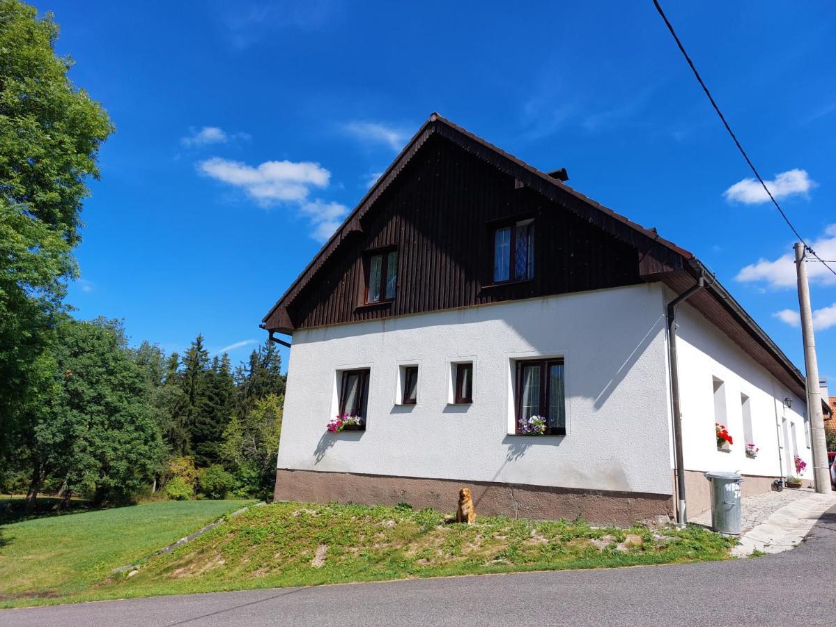 Penzion Na Vysluni Strasin Exterior photo